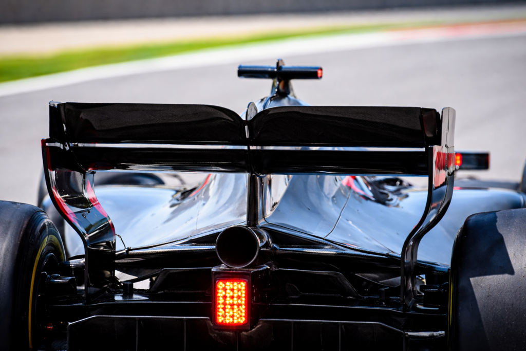 aileron arrière f1